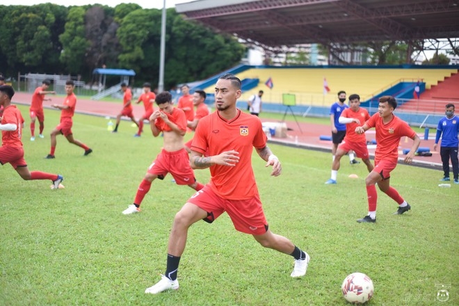Cầu thủ Lào: 'Hy vọng có điểm trước tuyển Việt Nam'