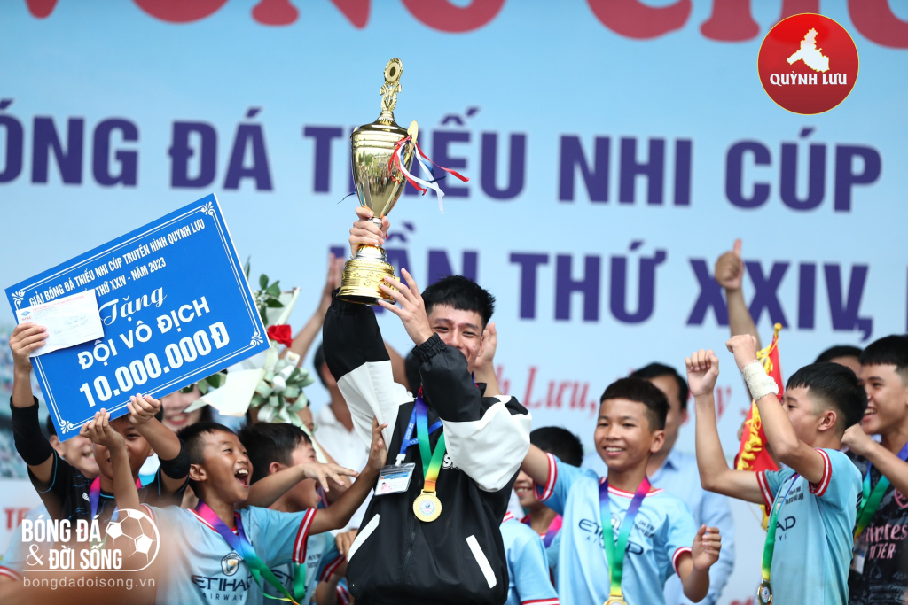 Thắng kịch tính trước Quỳnh Yên, đội bóng An Hòa vô địch giải Bóng đá Thiếu nhi Cúp Truyền hình Quỳnh Lưu