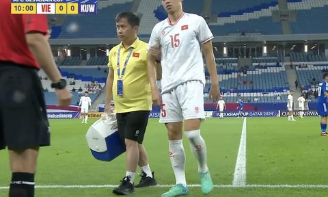 Nguyễn Đình Bắc lật cổ chân, có thể lỡ vòng bảng giải U23 châu Á