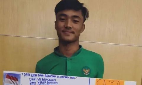Chuyện xúc động về thủ môn U23 Indonesia: Từ nét vẽ nguệch ngoạc đến giấc mơ Paris