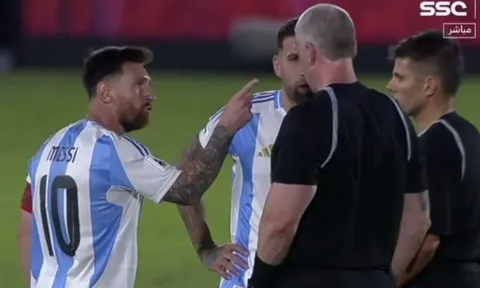 Messi có thể bị treo giò vì chỉ tay vào mặt trọng tài