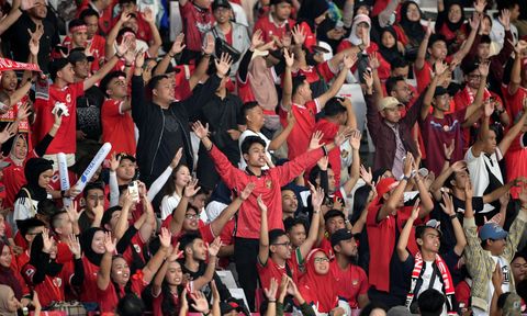 Cổ động viên "trốn vé", Indonesia đối mặt với án phạt nặng từ FIFA