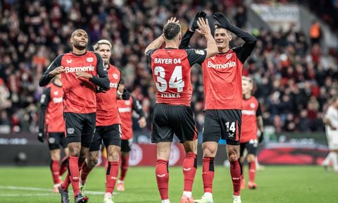 Patrik Schick tỏa sáng, Leverkusen ngược dòng ấn tượng