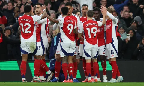 Đánh bại ngựa ô Premier League, Arsenal tìm lại niềm vui chiến thắng