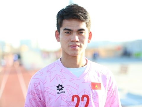 Tiền vệ Khuất Văn Khang: 'Tuyển Việt Nam sẽ thi đấu hết mình vì người hâm mộ'