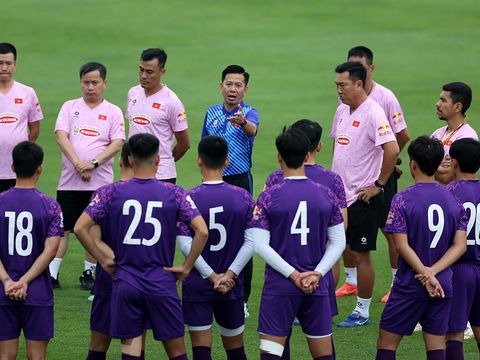 Tiền vệ Đức Việt: ''HLV Hoàng Anh Tuấn yêu cầu U23 Việt Nam chơi bóng nhanh và thực dụng hơn''