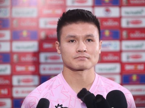 Tiền vệ Quang Hải: 'Các cầu thủ xem HLV Kim Sang Sik như một người anh trai'