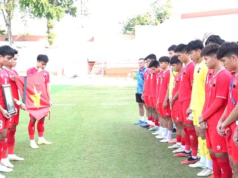 U19 Việt Nam làm điều đặc biệt trước trận quyết chiến, tưởng nhớ Tổng bí thư Nguyễn Phú Trọng
