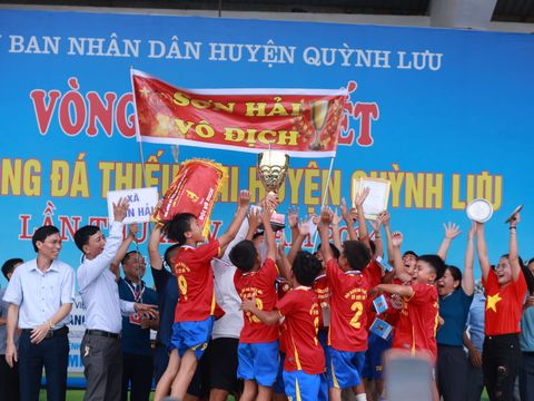 Đội bóng Sơn Hải vô địch Giải thiếu nhi huyện Quỳnh Lưu 2024