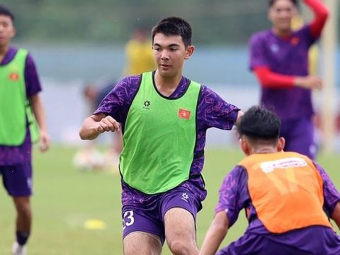 Cánh chim lạ Việt kiều của U17 Việt Nam: Nói được 3 từ tiếng Việt, tiết lộ khó khăn khi lên tuyển