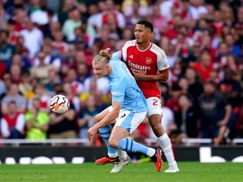 William Saliba: 'Arsenal tấn công và phòng thủ tốt nhất Ngoại hạng Anh'