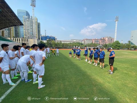 ĐT U22 Việt Nam tích cực tập luyện, sẵn sàng đối đầu với Uzbekistan