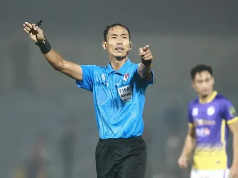 Không rút thẻ đỏ Giáp Tuấn Dương, trọng tài FIFA ngồi ngoài ở vòng 4 V-League