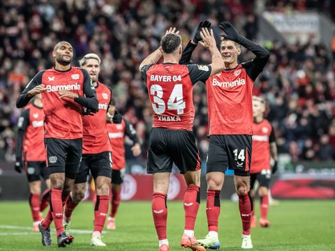 Patrik Schick tỏa sáng, Leverkusen ngược dòng ấn tượng