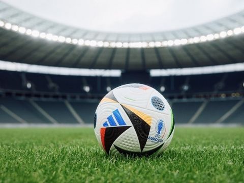 UEFA áp dụng công nghệ số 1 trong trái bóng Euro 2024 sau nhiều tranh cãi