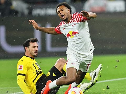 Sau trận thua 2-3 dưới RB Leipzig: Dortmund ngày càng xa Top 4