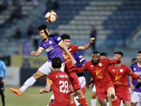 Hàng công vô duyên, Hà Nội FC chia điểm trước Hà Tĩnh