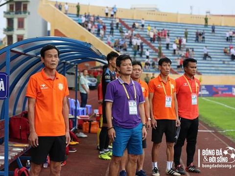 HLV Văn Sỹ "dừng cuộc chơi" trước trận Nam Định tiếp đón Hà Nội