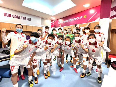 HLV Mai Đức Chung  Tuyển nữ Việt Nam chơi quả cảm trước Hàn Quốc
