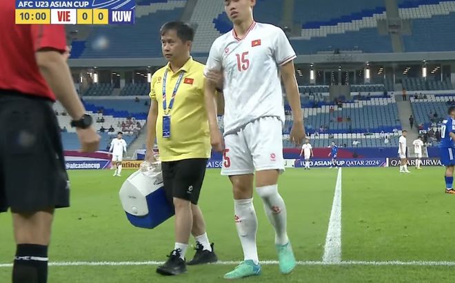 Nguyễn Đình Bắc lật cổ chân, có thể lỡ vòng bảng giải U23 châu Á
