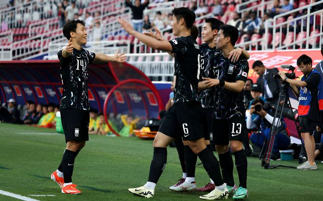 Kết quả VCK U23 châu Á: Tiền đạo thi đấu tệ hại, U23 Trung Quốc đặt một chân về nước