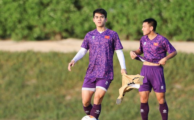 Tiền vệ Khuất Văn Khang: 'U23 Việt Nam sẽ tạo bất ngờ cho U23 Iraq'